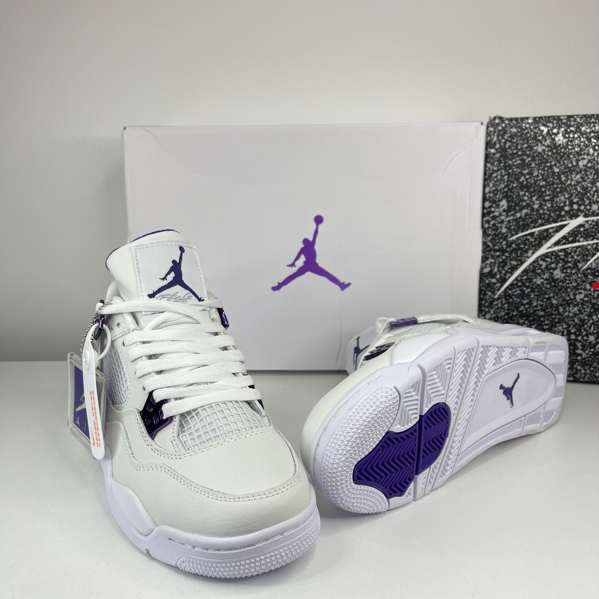 NIKE PATIKE JORDAN 4 Retro Metallic Purple