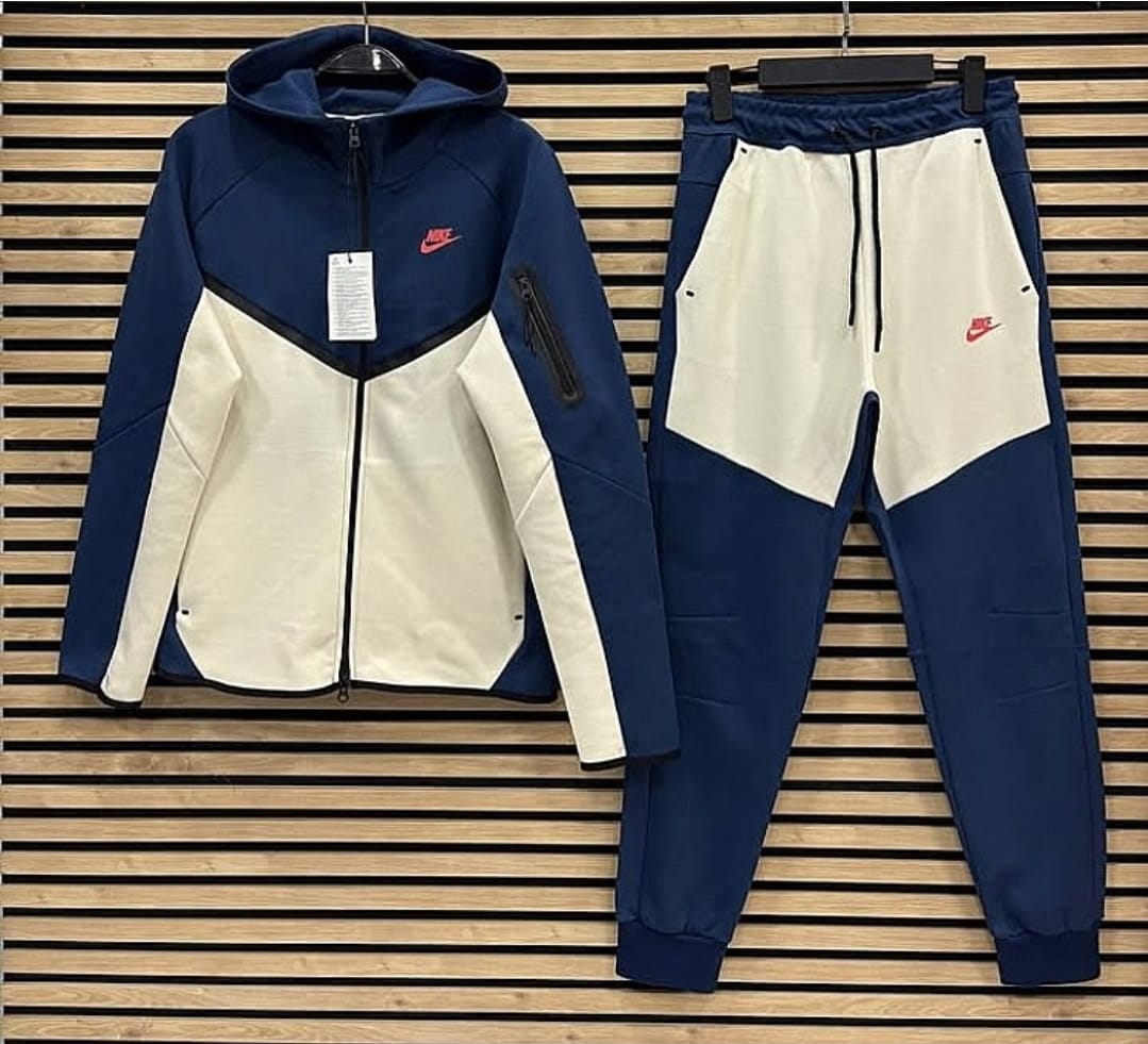 Nike Tech Fleece